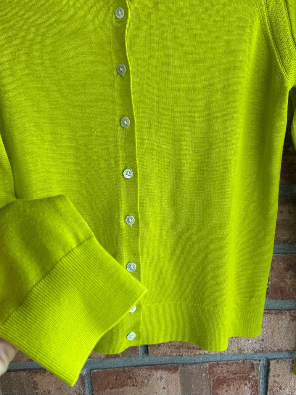 Banana Republic Neon Lime Green 100% Merino Wool Cardigan Lightweight Medium - Picture 6 of 6